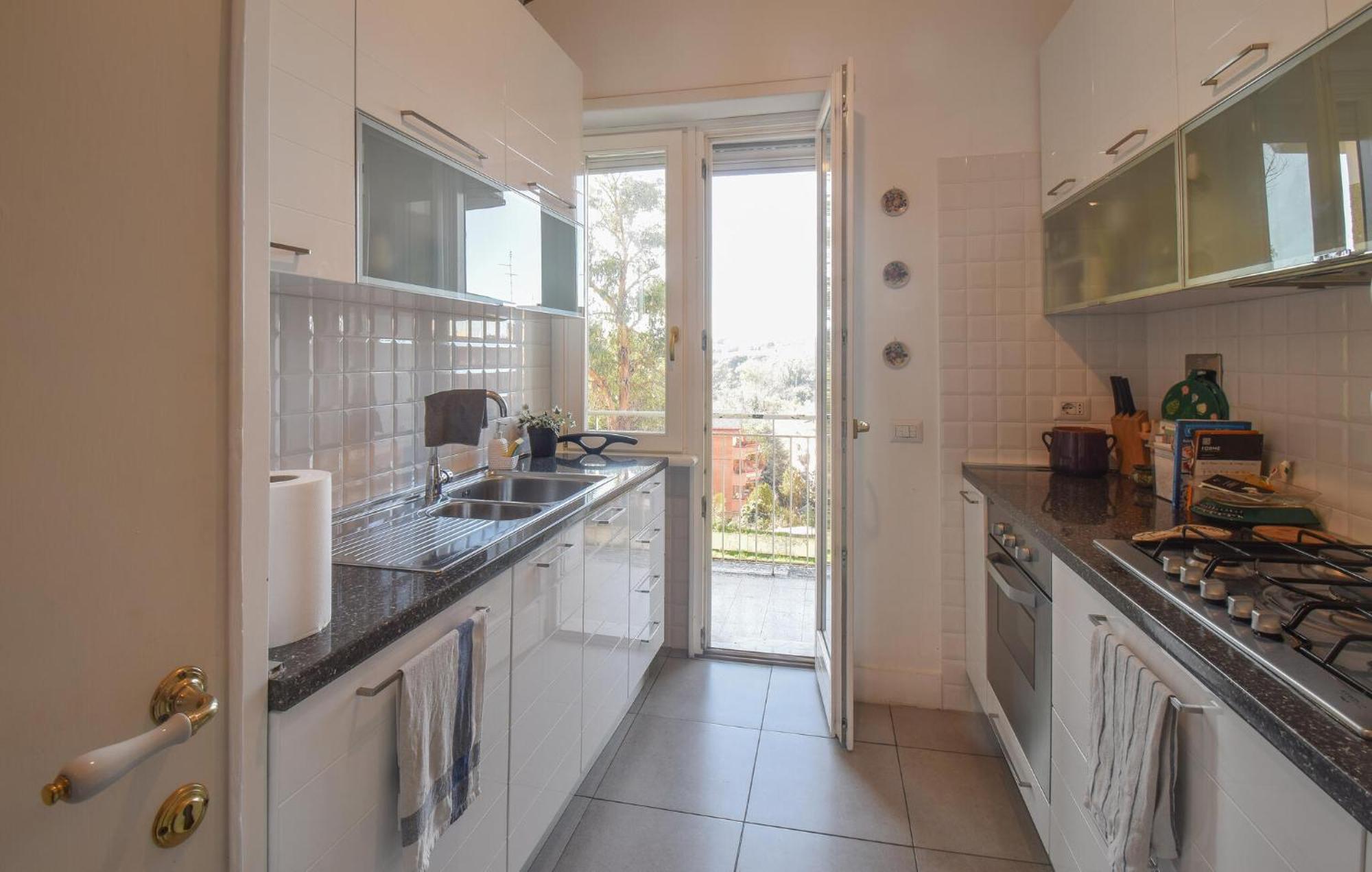 Amazing In With Kitchen